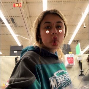 Meet your Posher, Binni